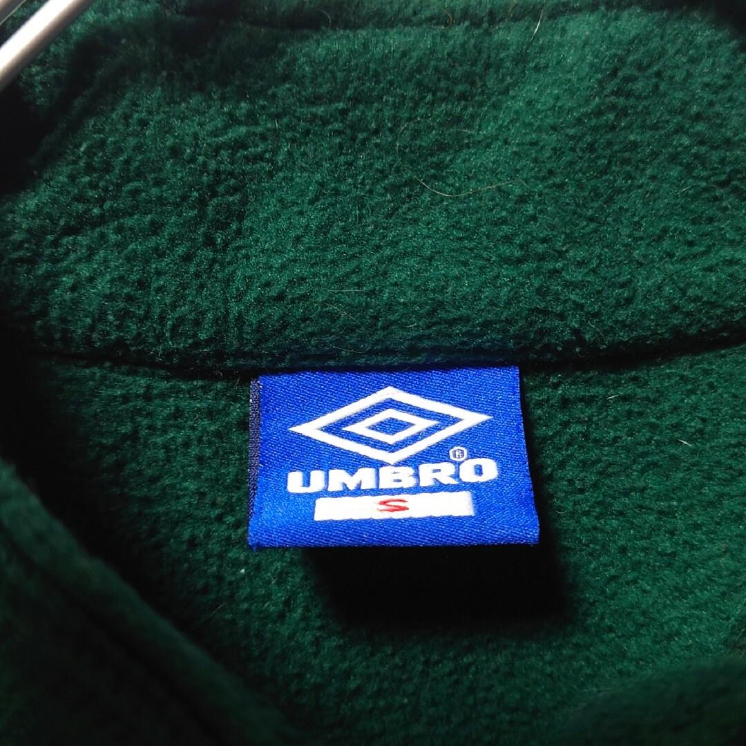 UMBRO(アンブロ)の【UMBRO】90's ロゴ刺繍 ハーフジップフリースジャケット A-1722 メンズのジャケット/アウター(その他)の商品写真