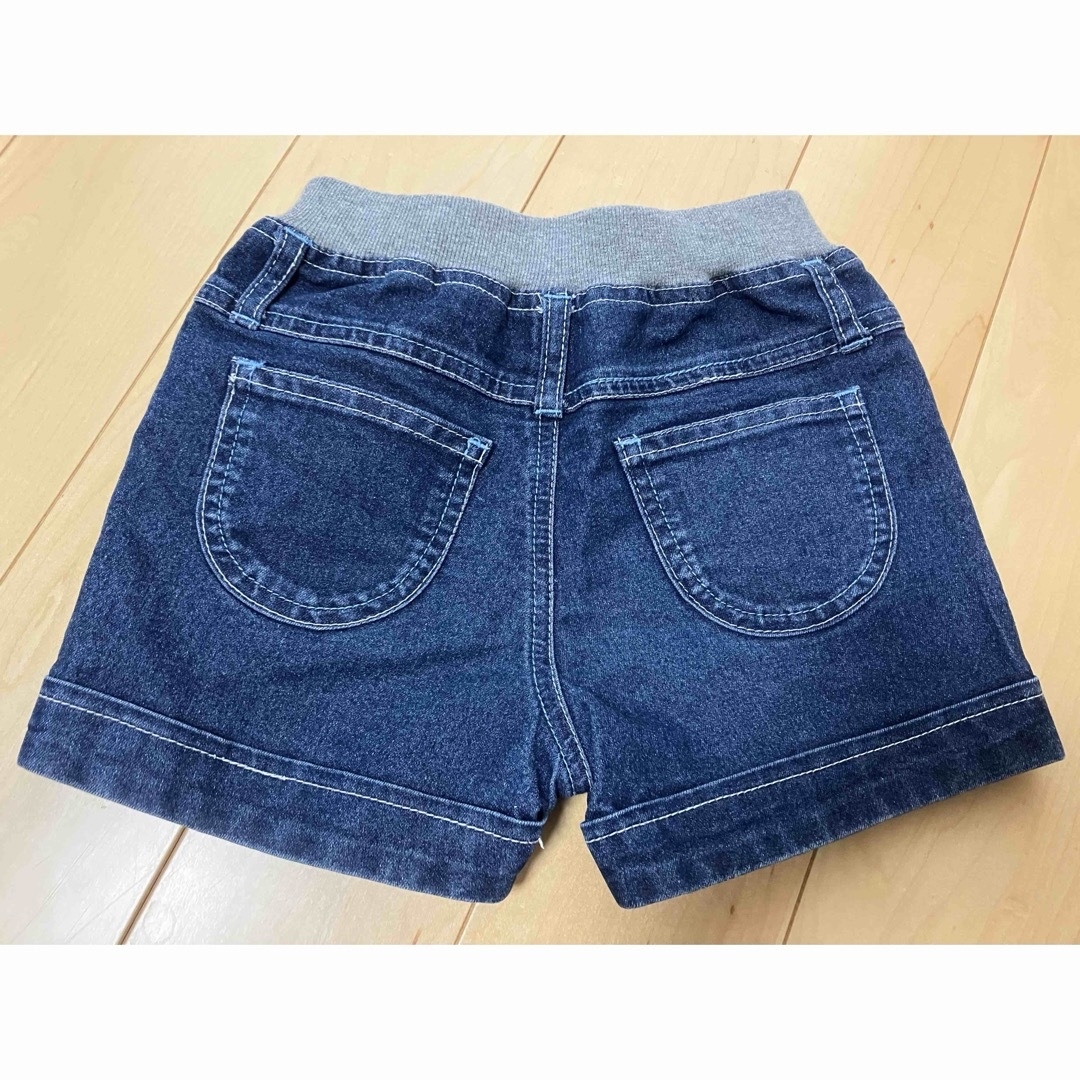 キッズ　デニムパンツ　100   2枚 キッズ/ベビー/マタニティのキッズ服女の子用(90cm~)(パンツ/スパッツ)の商品写真