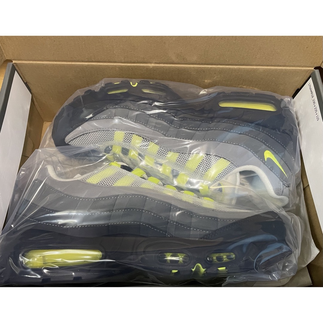 NIKE(ナイキ)の新品 送料無料 27㎝ airmax95 OG Neon Yellow 2020 メンズの靴/シューズ(スニーカー)の商品写真