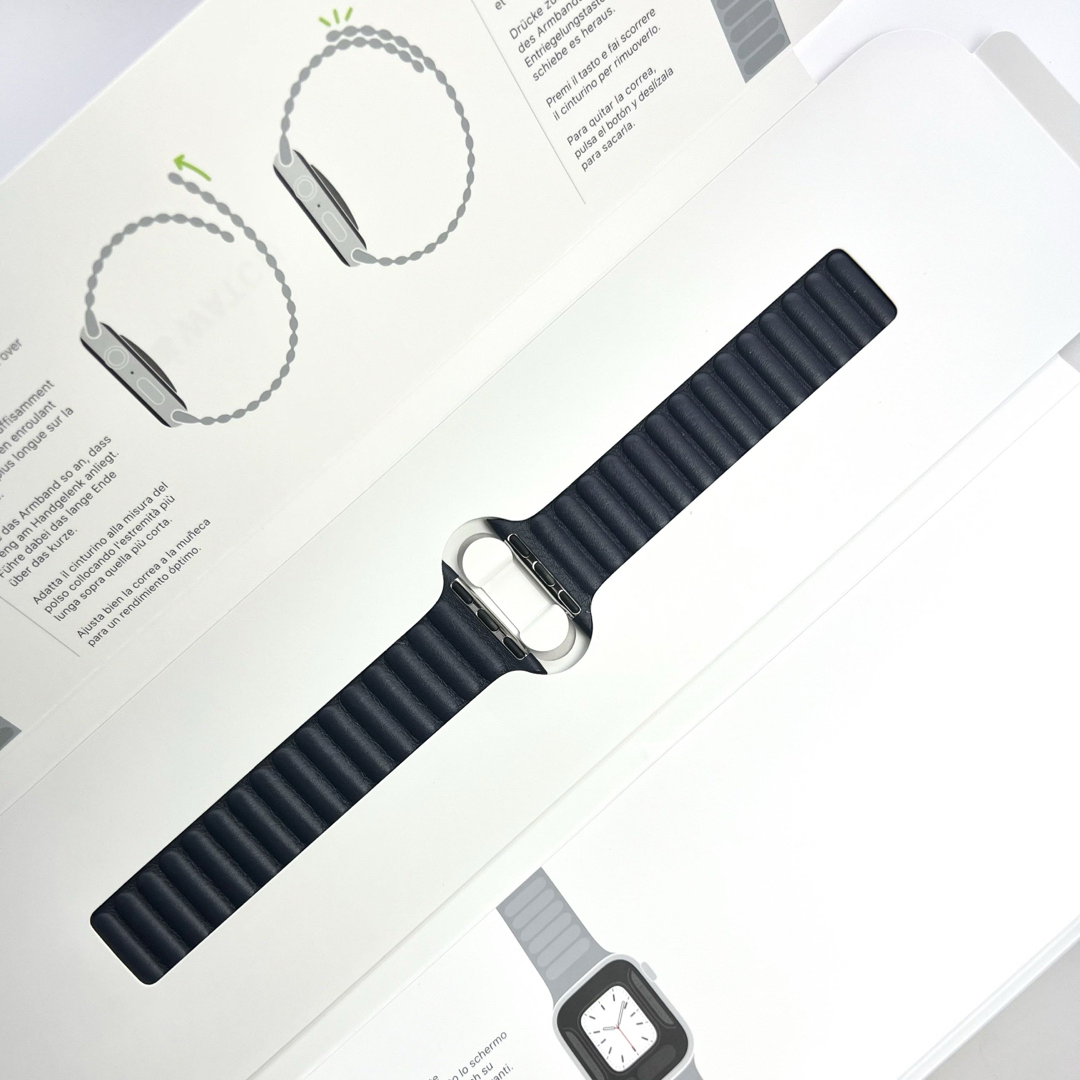 Apple Watch(アップルウォッチ)のアップル純正 アップルウォッチバンド レザーリンク 45mm S/M メンズの時計(レザーベルト)の商品写真
