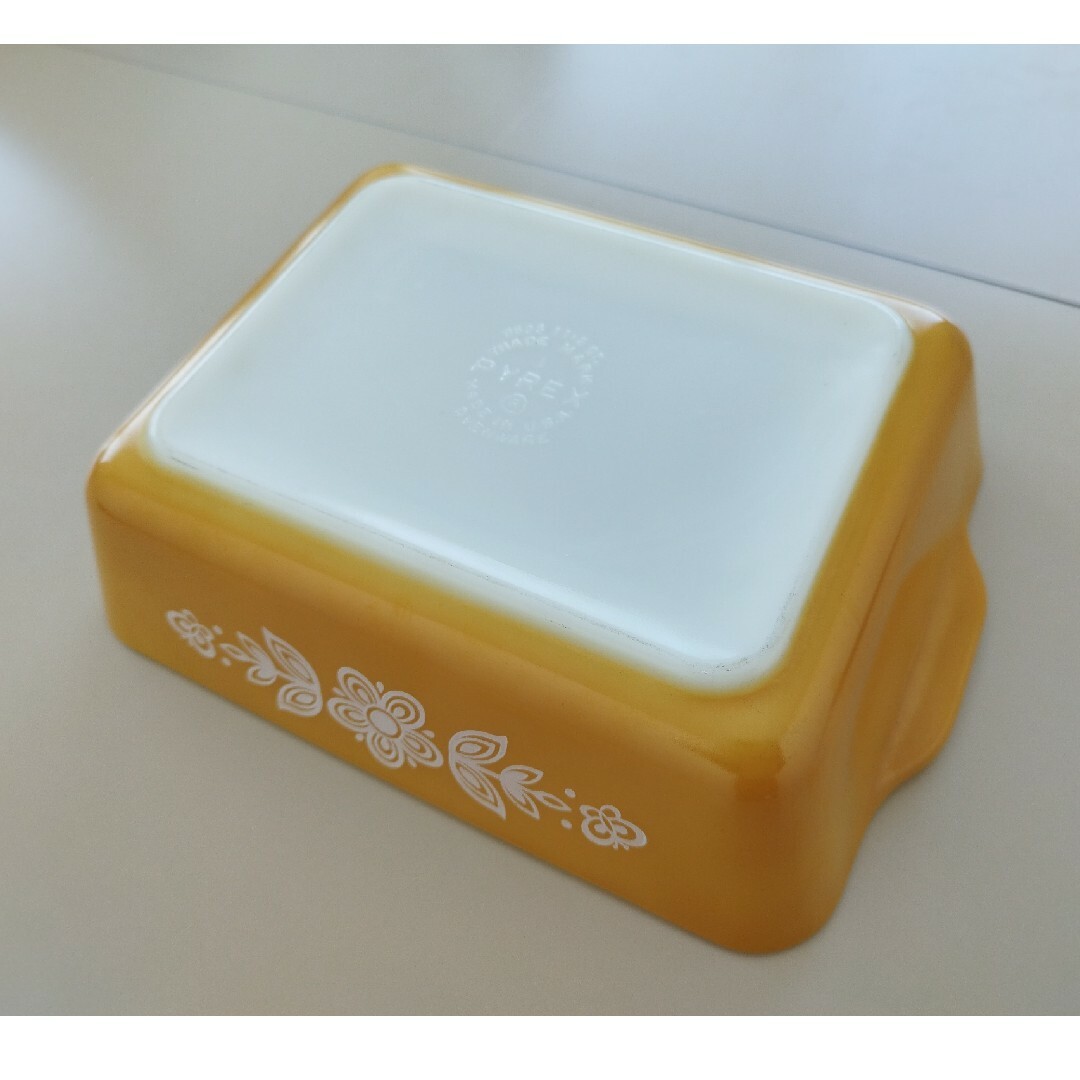 Pyrex(パイレックス)の【ヴィンテージ品】オールドパイレックス✦レフリジレーター 黄色  R インテリア/住まい/日用品のキッチン/食器(食器)の商品写真