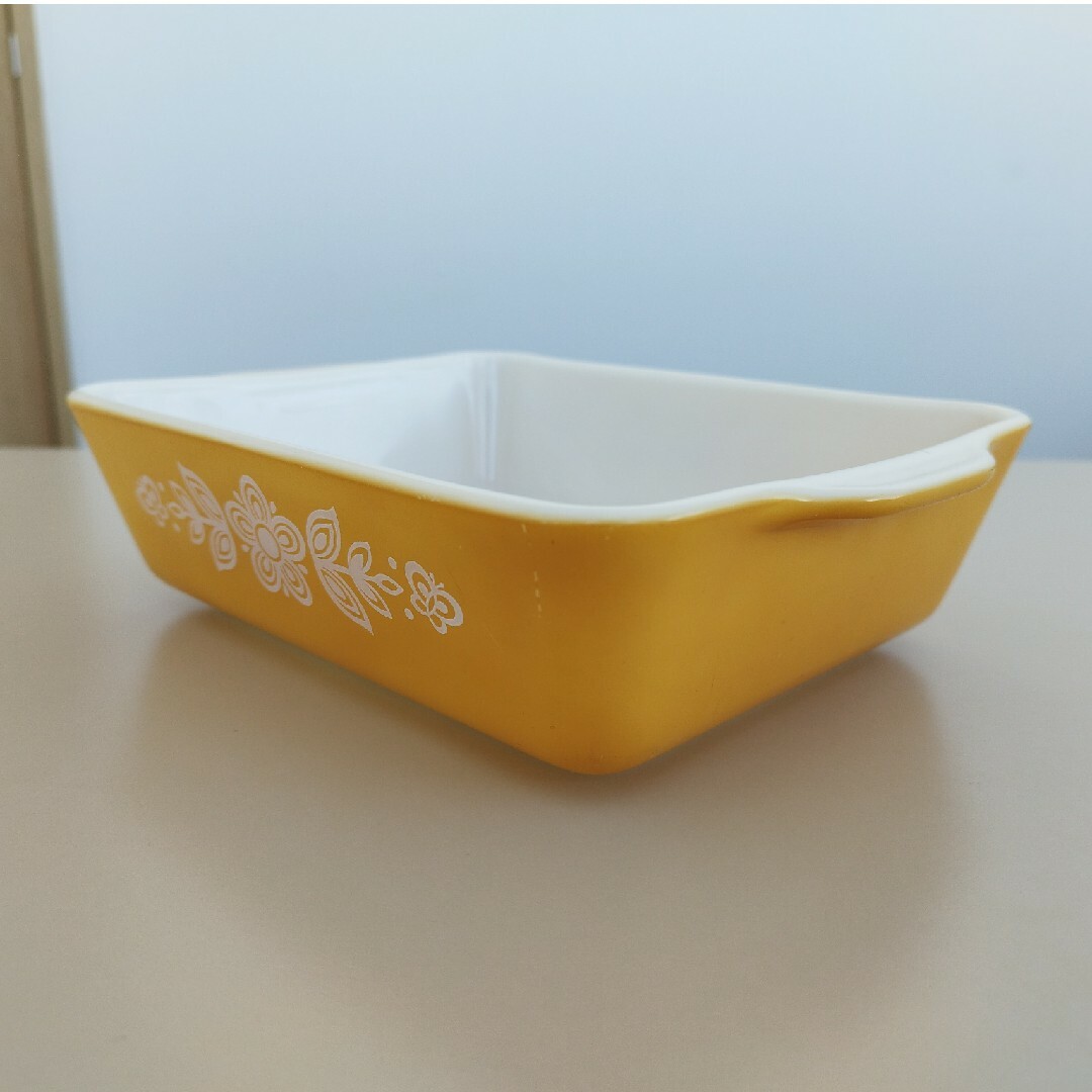 Pyrex(パイレックス)の【ヴィンテージ品】オールドパイレックス✦レフリジレーター 黄色  R インテリア/住まい/日用品のキッチン/食器(食器)の商品写真