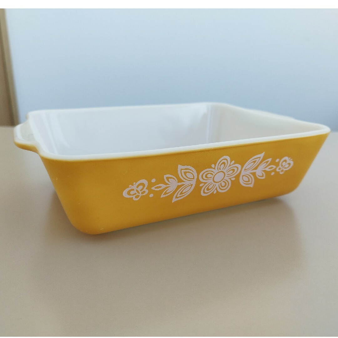 Pyrex(パイレックス)の【ヴィンテージ品】オールドパイレックス✦レフリジレーター 黄色  R インテリア/住まい/日用品のキッチン/食器(食器)の商品写真