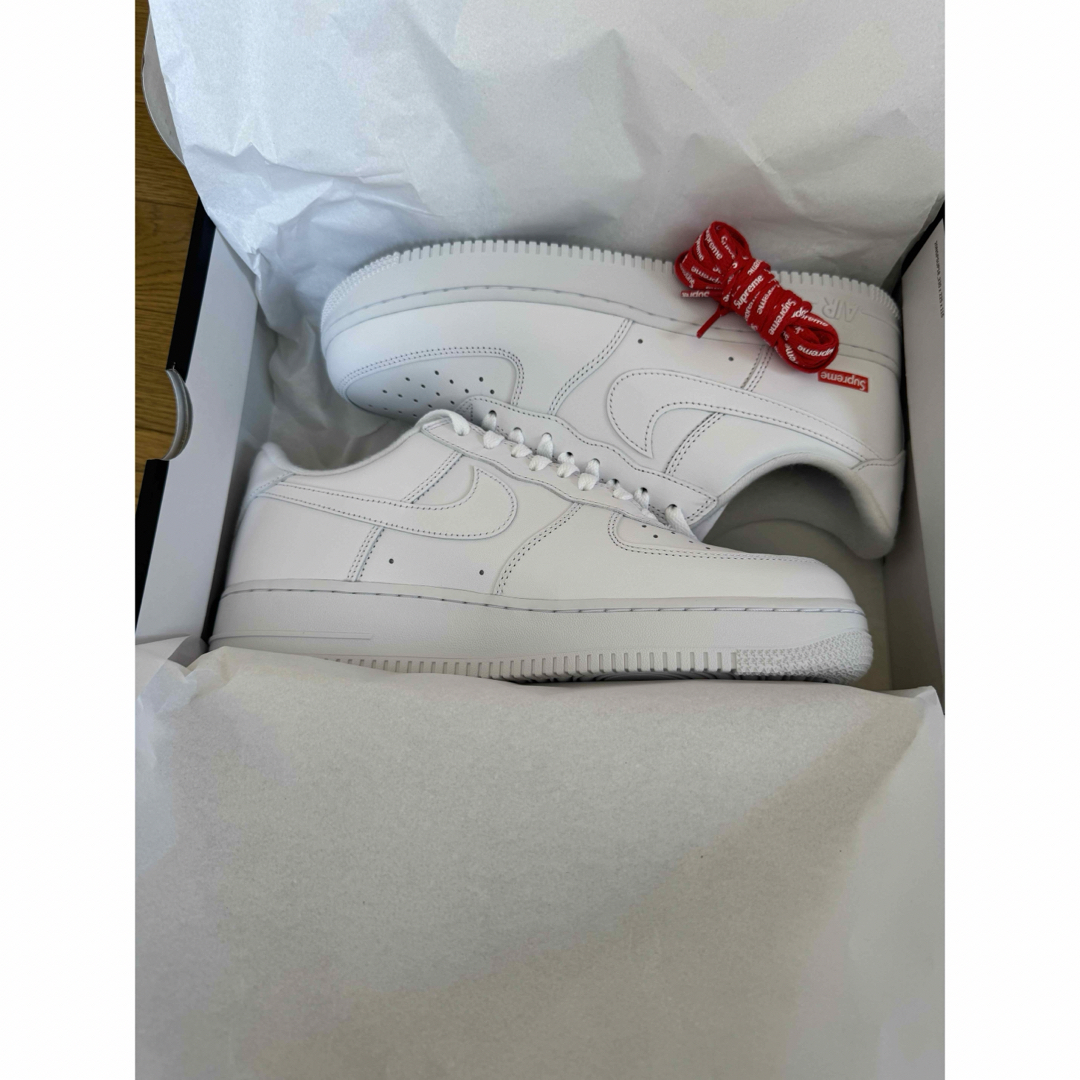 Supreme(シュプリーム)のSupreme Nike Air Force 1 Low White US9.5 メンズの靴/シューズ(スニーカー)の商品写真