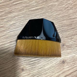 シュウウエムラ(shu uemura)のシュウウエムラ・ペタル 55 ファンデーション ブラシ(チーク/フェイスブラシ)