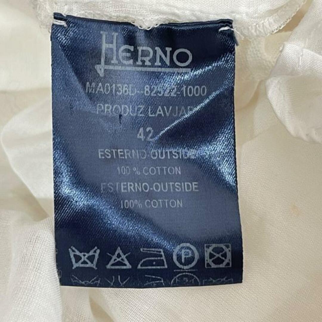 HERNO(ヘルノ)のHERNO(ヘルノ) 七分袖Tシャツ サイズ42 M レディース - 白 クルーネック レディースのトップス(Tシャツ(長袖/七分))の商品写真