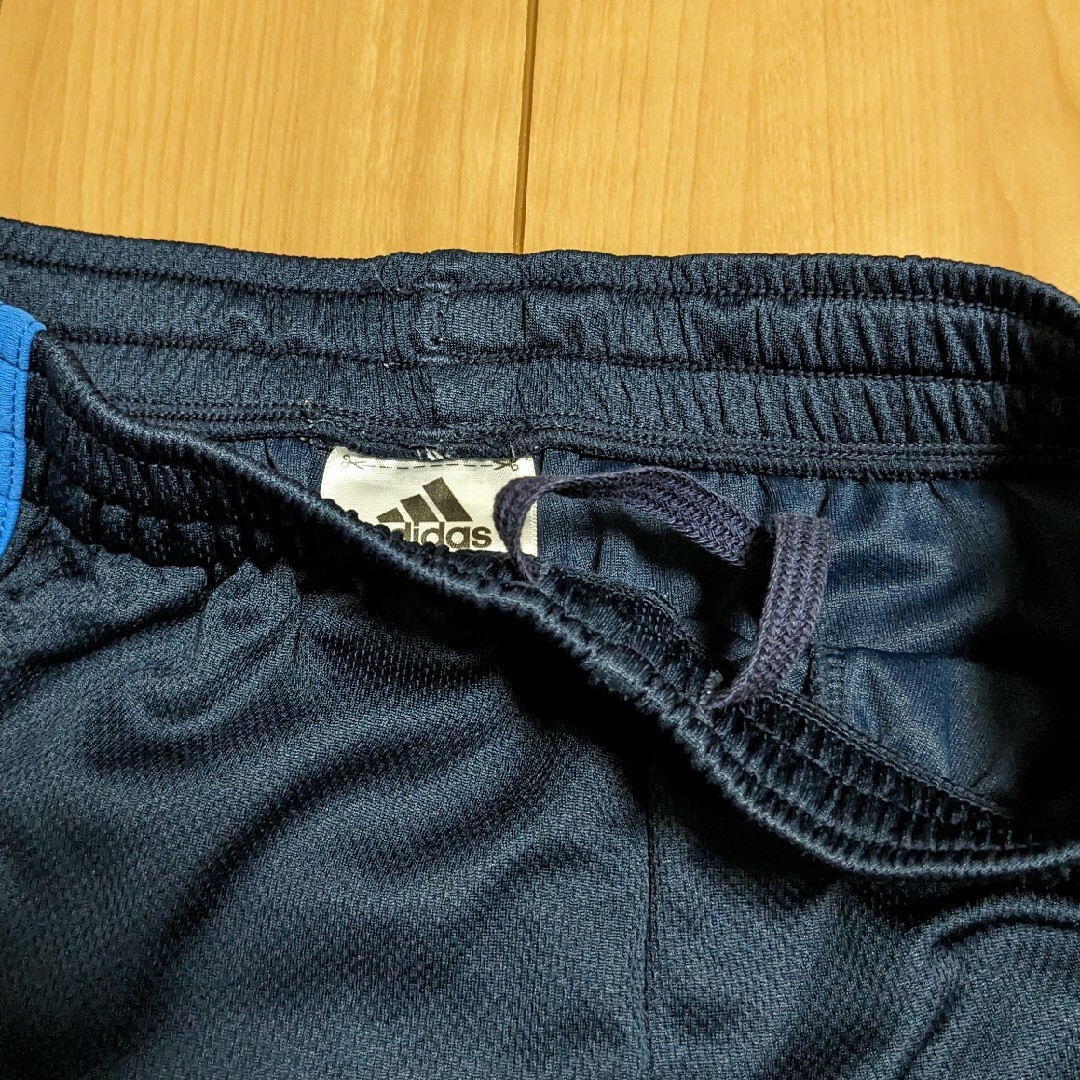 adidas(アディダス)のadidas　キッズ　ハーフパンツ　120cm キッズ/ベビー/マタニティのキッズ服男の子用(90cm~)(パンツ/スパッツ)の商品写真