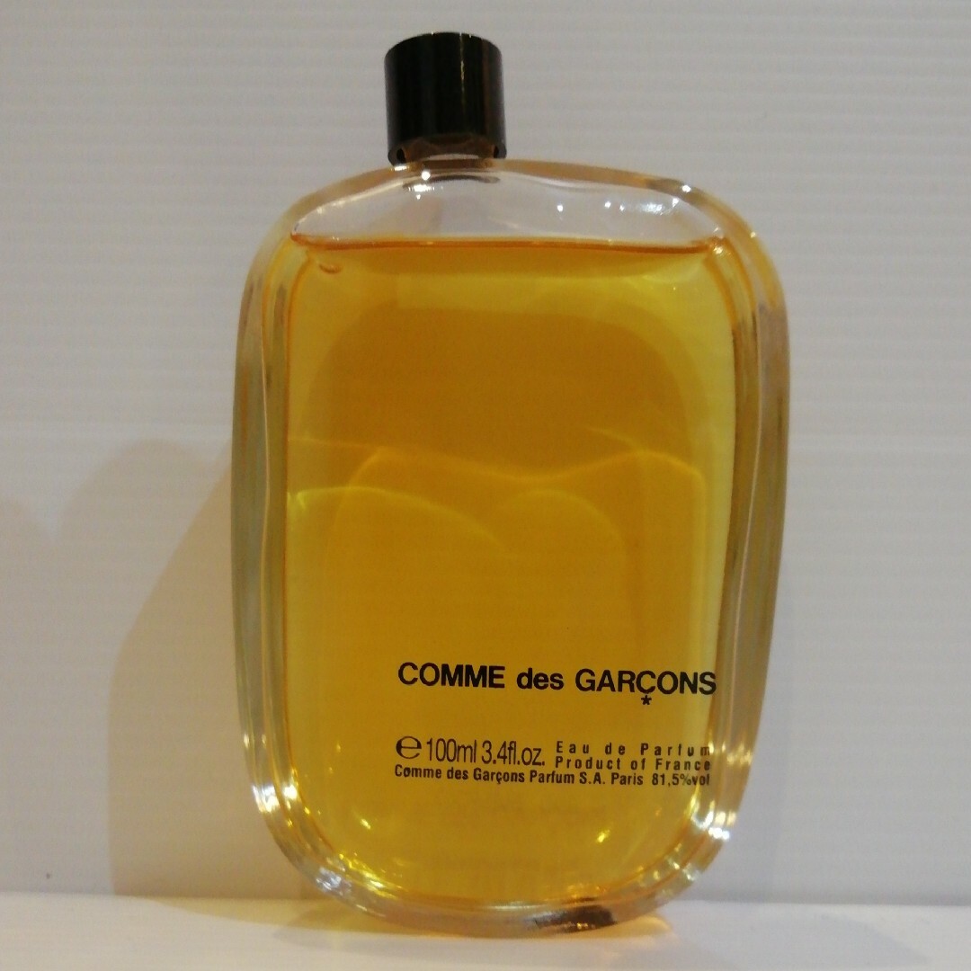 COMME des GARCONS(コムデギャルソン)のコムデギャルソン オードパルファム 100ml コスメ/美容の香水(ユニセックス)の商品写真