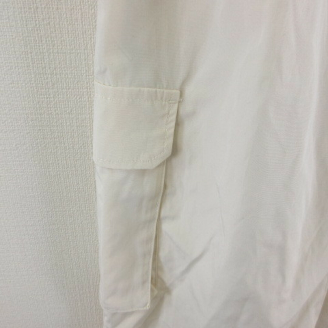 GU(ジーユー)のジーユー GU パラシュートカーゴパンツ ロング オフホワイト 白 XS  レディースのパンツ(その他)の商品写真
