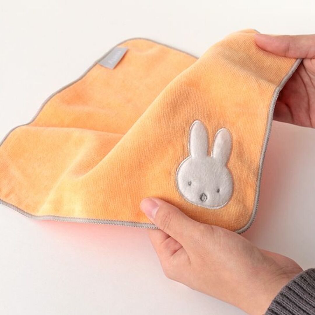 miffy(ミッフィー)のミッフィー miffy タオルハンカチ(orange) GREEN FLASH インテリア/住まい/日用品の文房具(その他)の商品写真