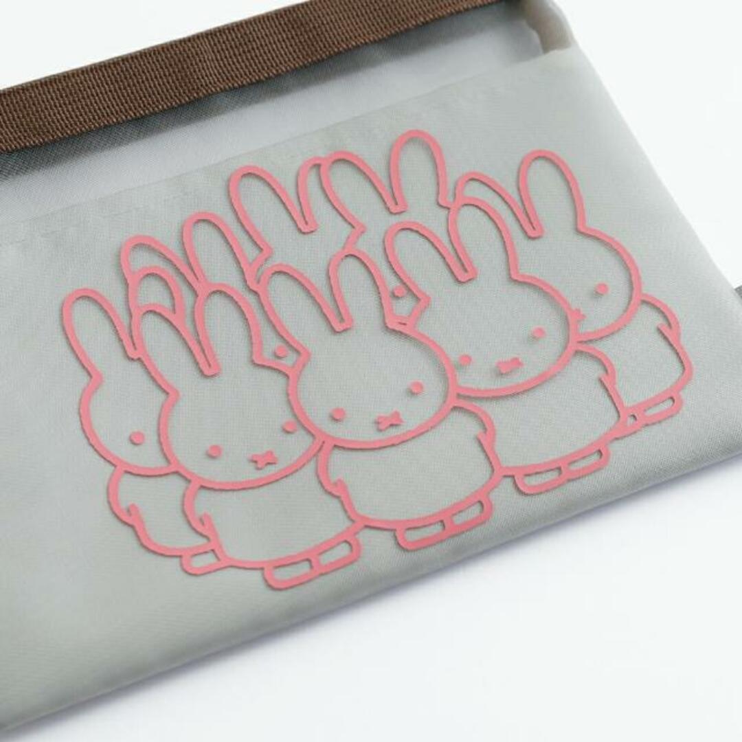 miffy(ミッフィー)のミッフィー miffy メッシュフラットポーチ（gray） ポーチ 文具 スマホ/家電/カメラのPC/タブレット(ノートPC)の商品写真