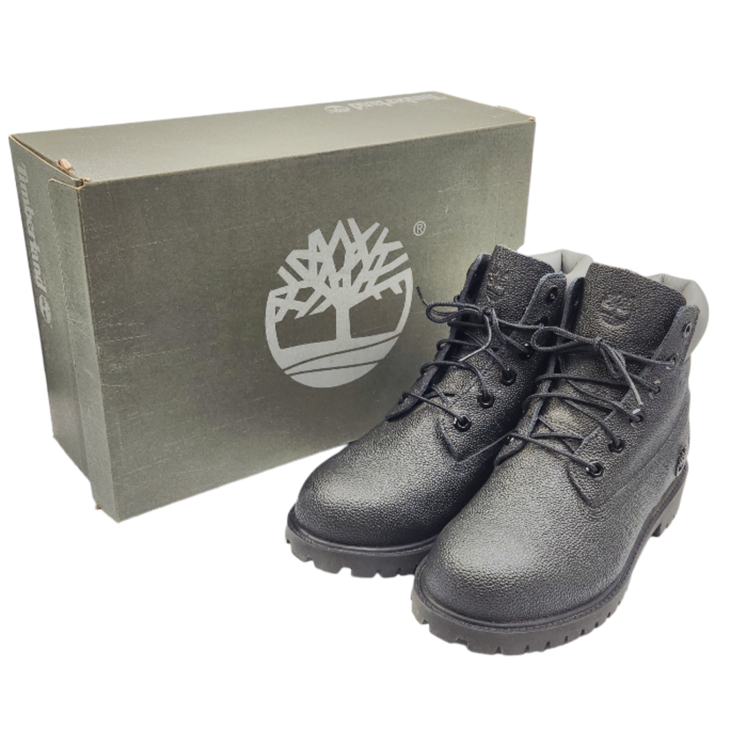 Timberland(ティンバーランド)のTimberland 6inch ワークブーツ ジュニア レディース WATERPROOF ブラック 24cm A1BA4 防水 レースアップ 中古 T1 レディースの靴/シューズ(ブーツ)の商品写真