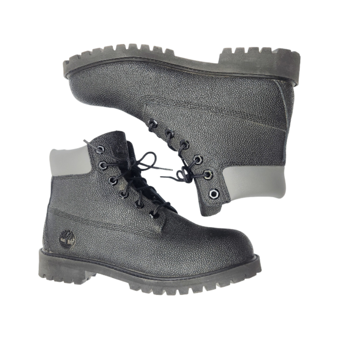 Timberland(ティンバーランド)のTimberland 6inch ワークブーツ ジュニア レディース WATERPROOF ブラック 24cm A1BA4 防水 レースアップ 中古 T1 レディースの靴/シューズ(ブーツ)の商品写真