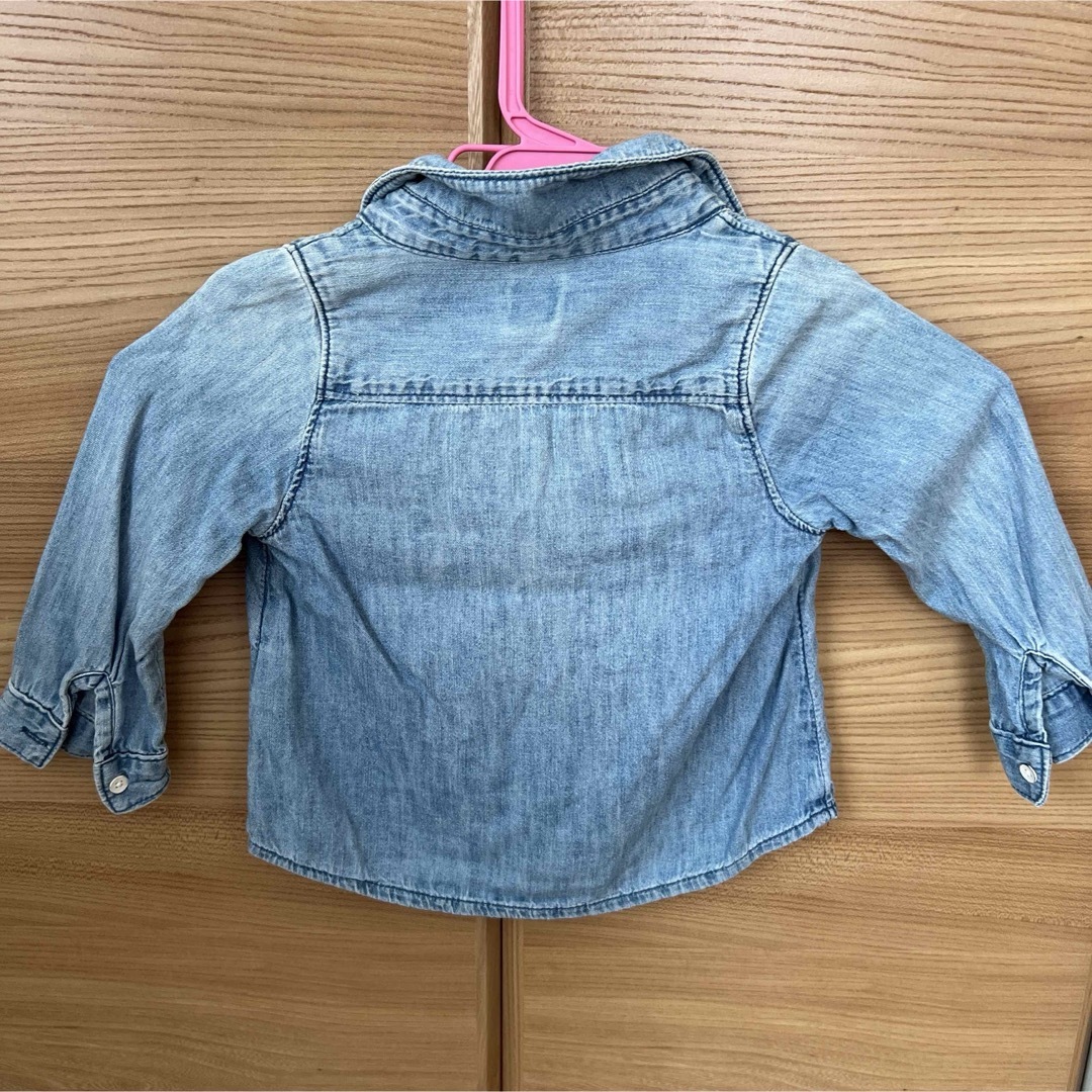 GAP(ギャップ)のGAP デニムシャツ 90 キッズ/ベビー/マタニティのキッズ服女の子用(90cm~)(カーディガン)の商品写真