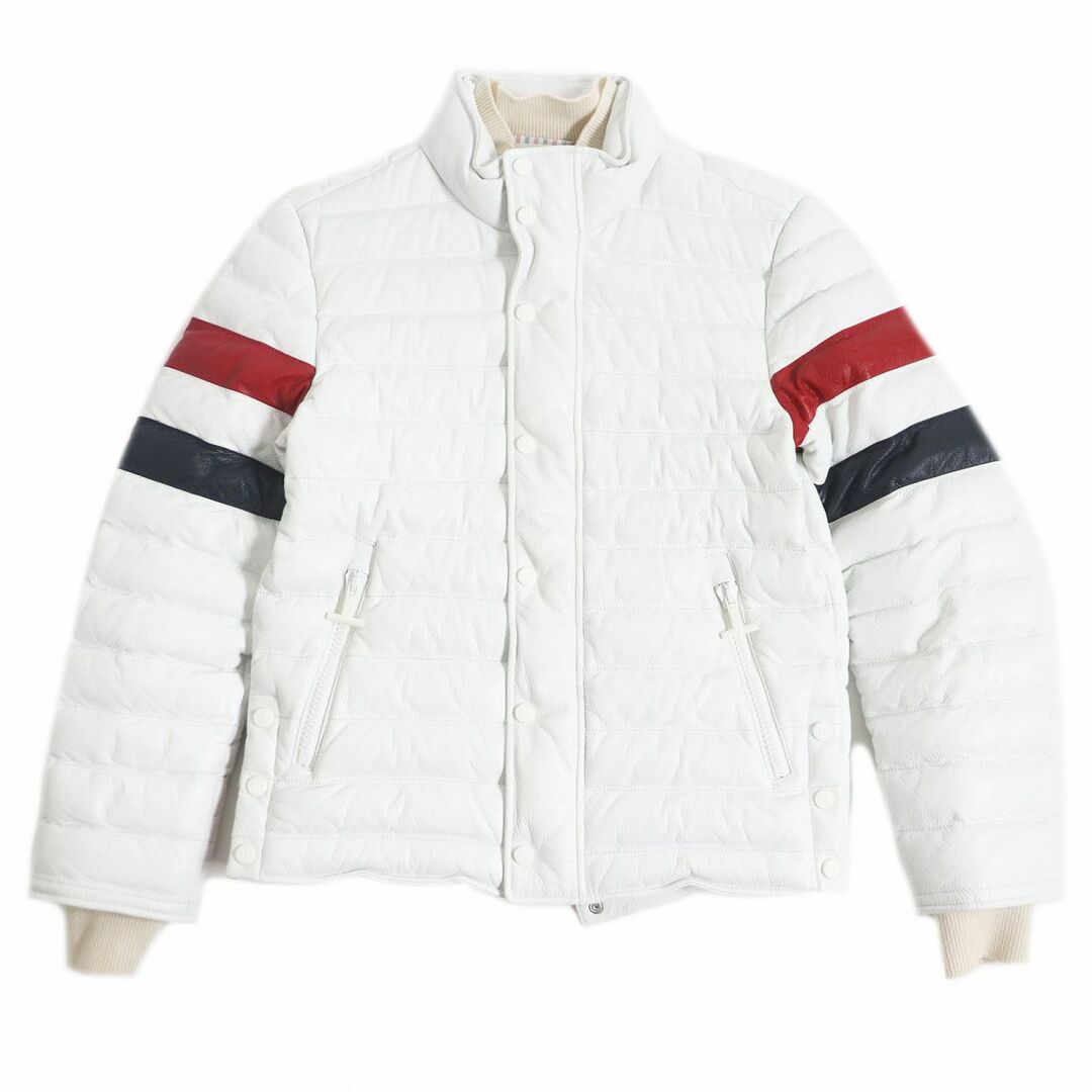 THOM BROWNE(トムブラウン)の美品□トムブラウン MJD003X トリコロール ディアスキン リブカシミヤ レザーダウンジャケット/スキージャケット ホワイト 0 伊製 正規品 メンズのジャケット/アウター(ダウンジャケット)の商品写真