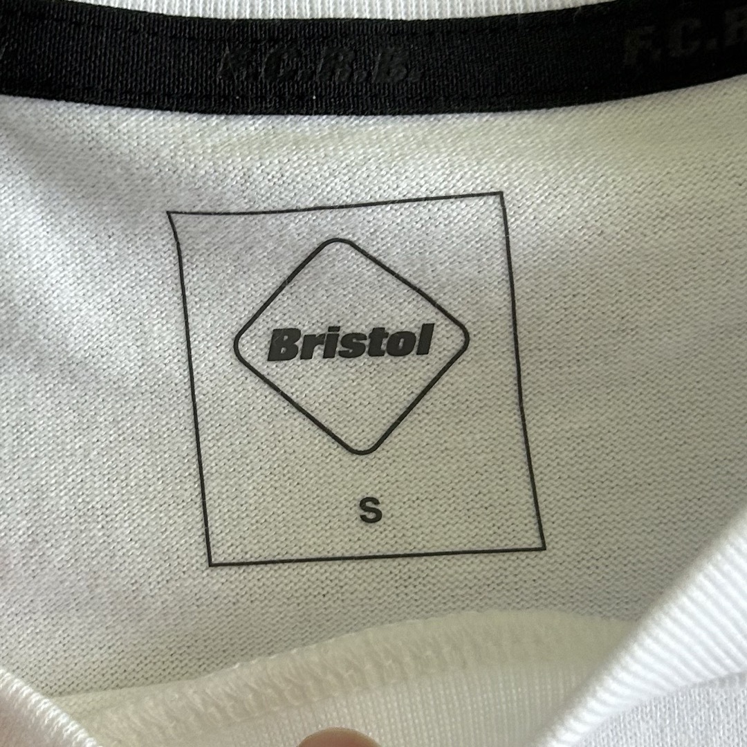 F.C.R.B.(エフシーアールビー)のFCRB PARIS Tシャツ　2024SS メンズのトップス(Tシャツ/カットソー(半袖/袖なし))の商品写真