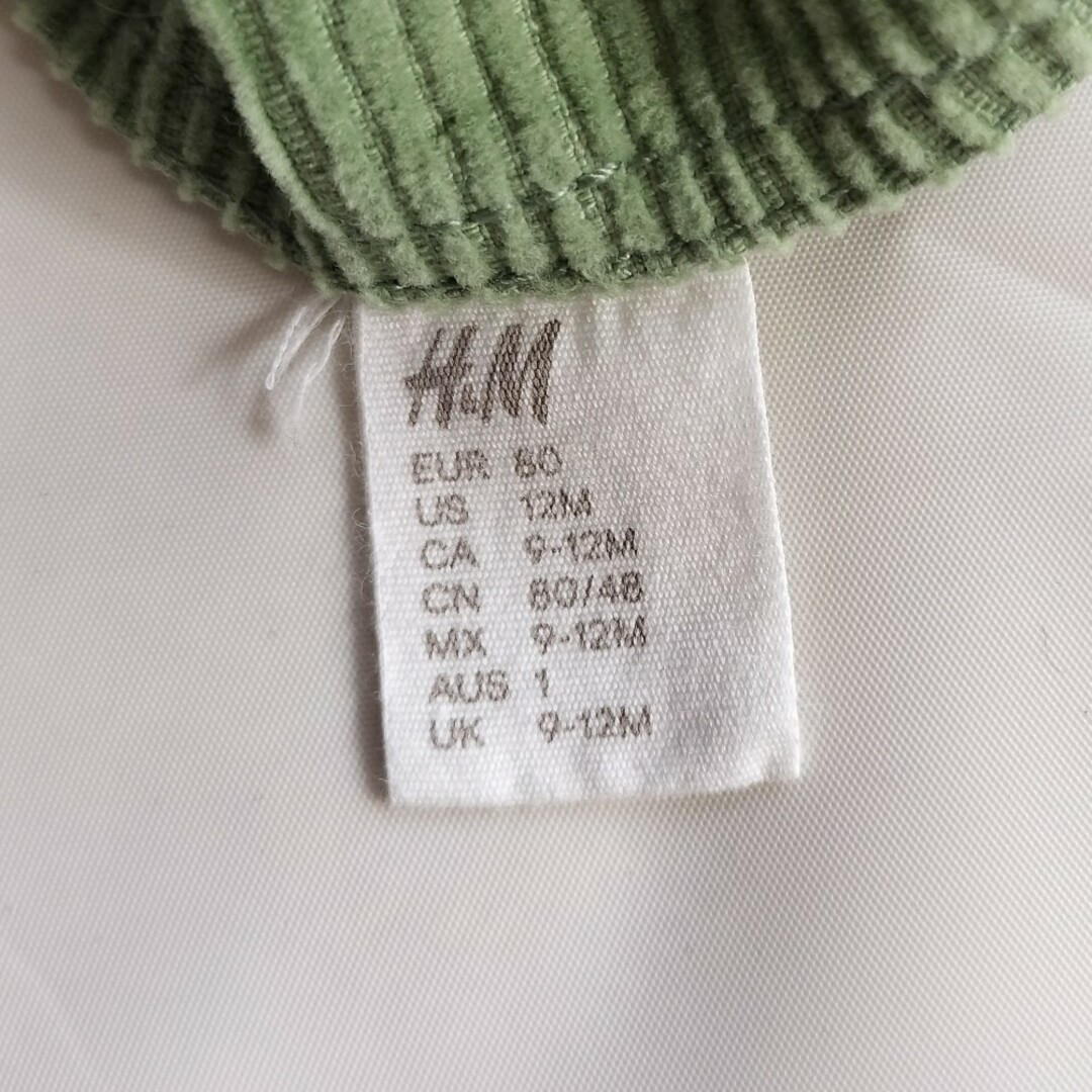 H&M(エイチアンドエム)のH&Мコーデュロイサロペット キッズ/ベビー/マタニティのベビー服(~85cm)(ロンパース)の商品写真