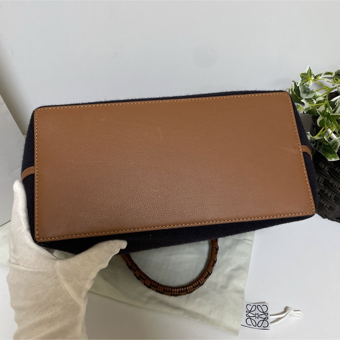 LOEWE(ロエベ)の★美品　ロエベ　LOEWE ラブ アナグラム トート スモール　トートバッグ レディースのバッグ(トートバッグ)の商品写真