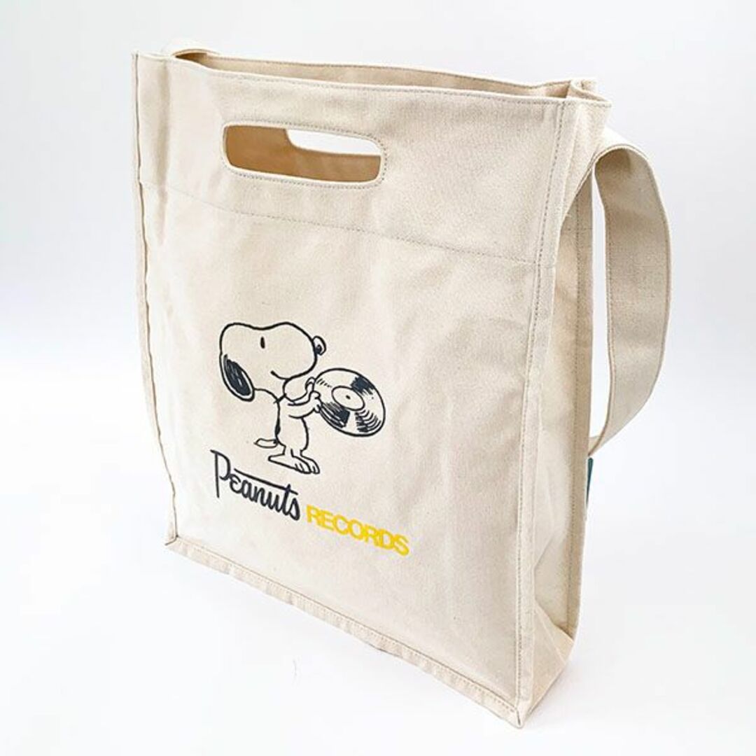 SNOOPY(スヌーピー)のスヌーピー PEANUTS  ショルダートート テ゛ィスク PEANUTS RECORDS かばん     帆布(PWD) レディースのバッグ(ショルダーバッグ)の商品写真