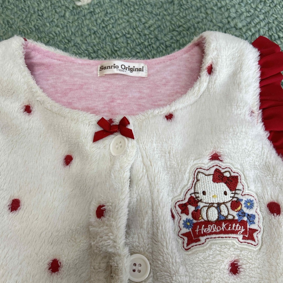 サンリオ(サンリオ)のルームベスト　もこもこ　あったかい キッズ/ベビー/マタニティのキッズ服女の子用(90cm~)(ジャケット/上着)の商品写真