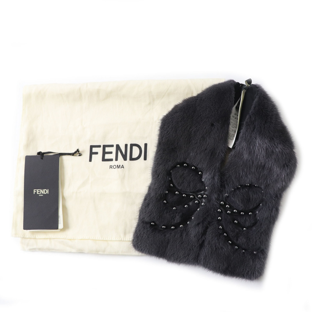 FENDI(フェンディ)の極美品 FENDI フェンディ FNG467 丸スタッズ付 ティペット／ショール ダークグレー ONE SIZE 10×70cm 毛皮 保存袋付き イタリア製 正規品 レディース レディースのファッション小物(マフラー/ショール)の商品写真