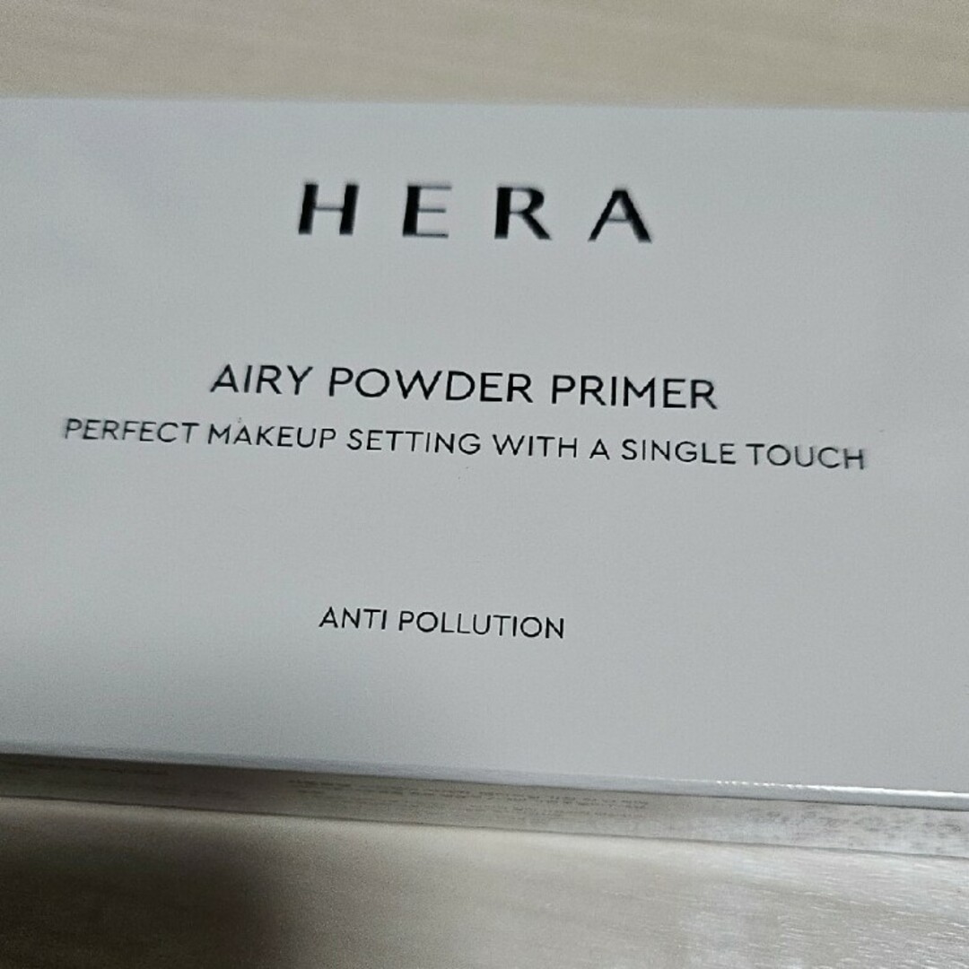 AMOREPACIFIC(アモーレパシフィック)のHERA エアリーパウダープライマー コスメ/美容のベースメイク/化粧品(フェイスパウダー)の商品写真