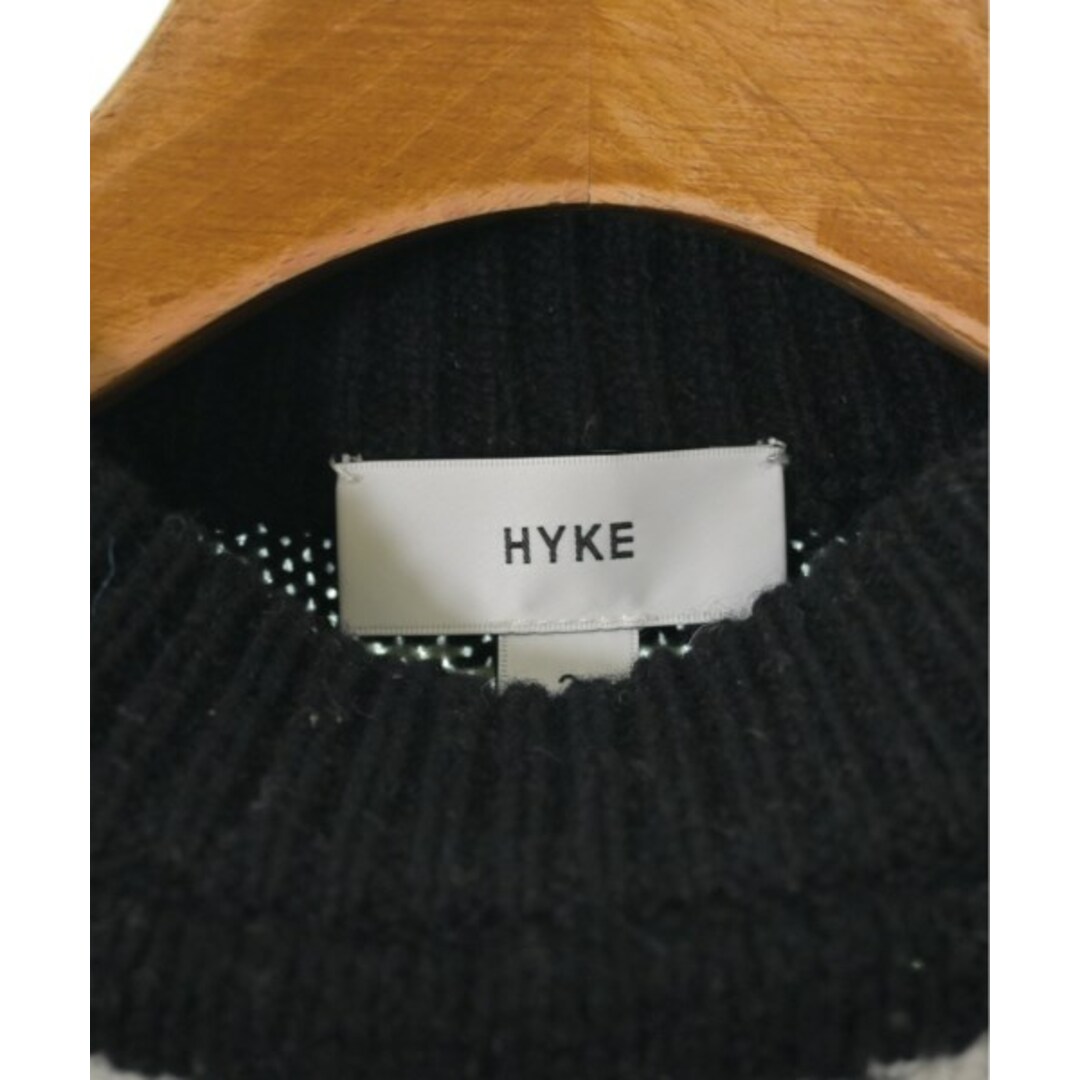 HYKE(ハイク)のHYKE ハイク ニット・セーター 2(M位) 白x黒(総柄) 【古着】【中古】 レディースのトップス(ニット/セーター)の商品写真