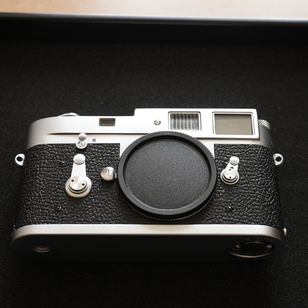 LEICA(ライカ)のLeica M2 セルフタイマー付き スマホ/家電/カメラのカメラ(フィルムカメラ)の商品写真