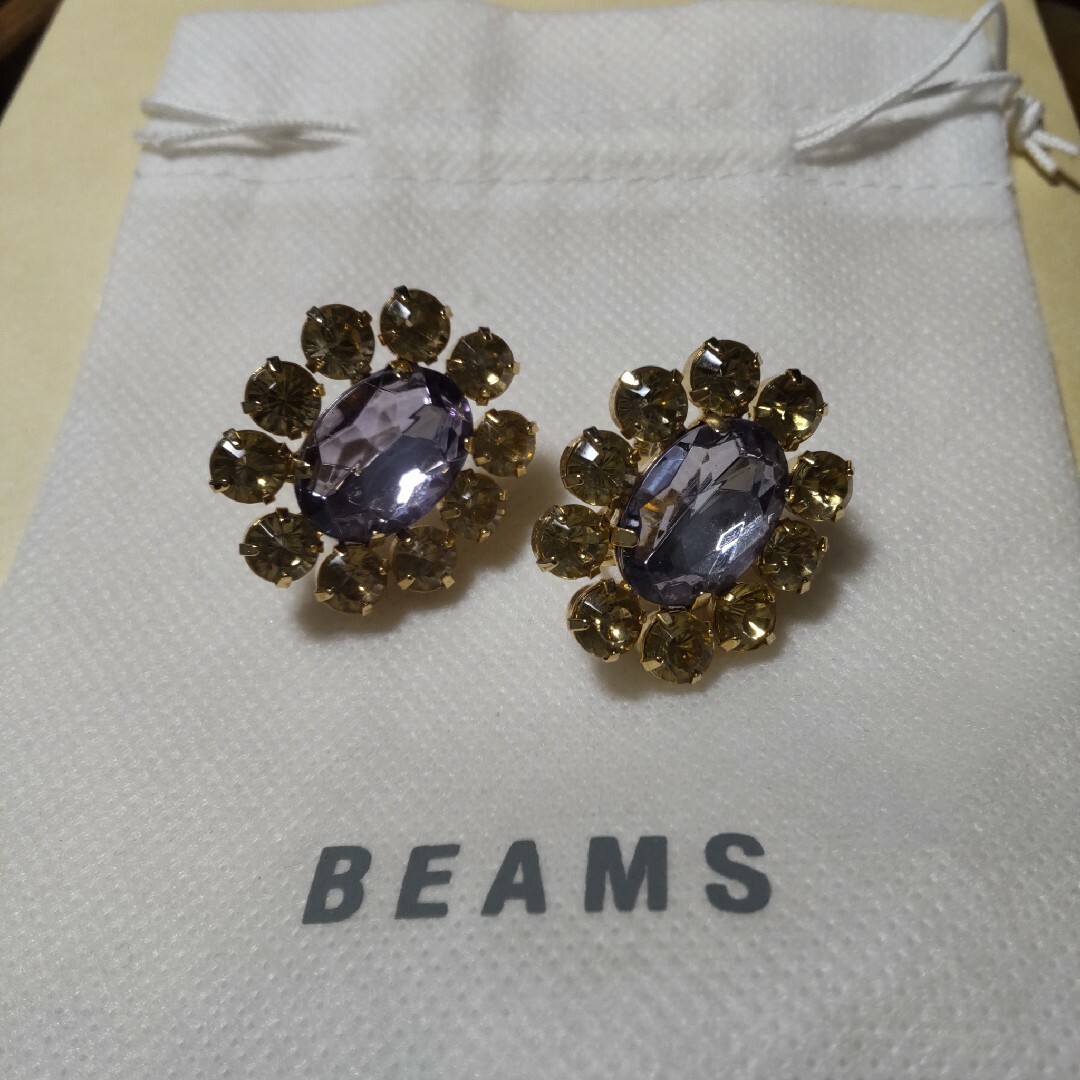 BEAMS(ビームス)の✨美品✨BEAMS アンティーク調ビジューイヤリング レディースのアクセサリー(イヤリング)の商品写真