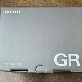 リコー(RICOH)の【2024年2月購入新品未使用】RICOH リコー GRIII GR3(コンパクトデジタルカメラ)