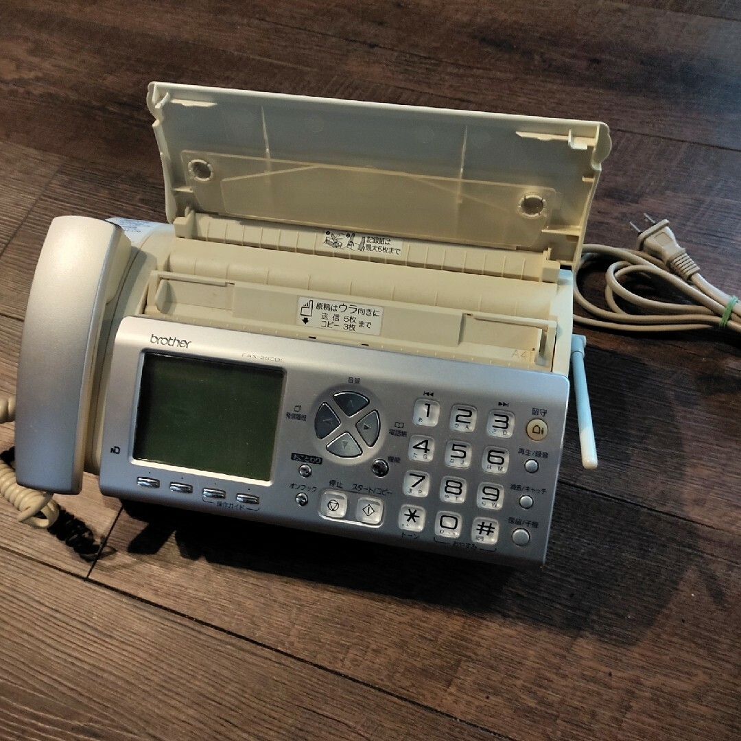 brother(ブラザー)のBROTHER　固定電話&子機　FAX スマホ/家電/カメラのスマートフォン/携帯電話(その他)の商品写真