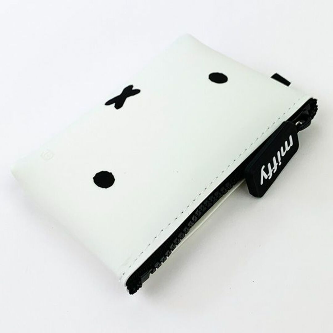 miffy(ミッフィー)のミッフィー NUU-small シリコンポーチ フェイスホワイト レディースのファッション小物(ポーチ)の商品写真