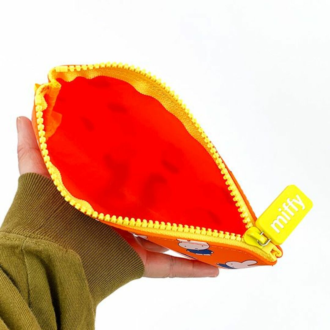 miffy(ミッフィー)のミッフィー NUU シリコンポーチ オレンジ レディースのファッション小物(ポーチ)の商品写真