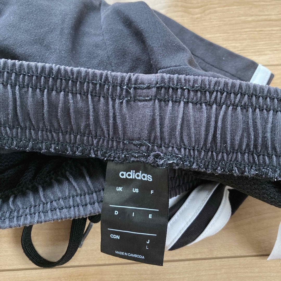 adidas(アディダス)のadidas ハーフパンツ　 メンズのパンツ(ショートパンツ)の商品写真