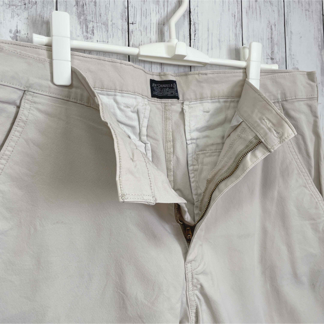Levi's(リーバイス)のLEVI STRAUSS＆CO リーバイス ショートパンツ 無地 海外古着 メンズのパンツ(ショートパンツ)の商品写真
