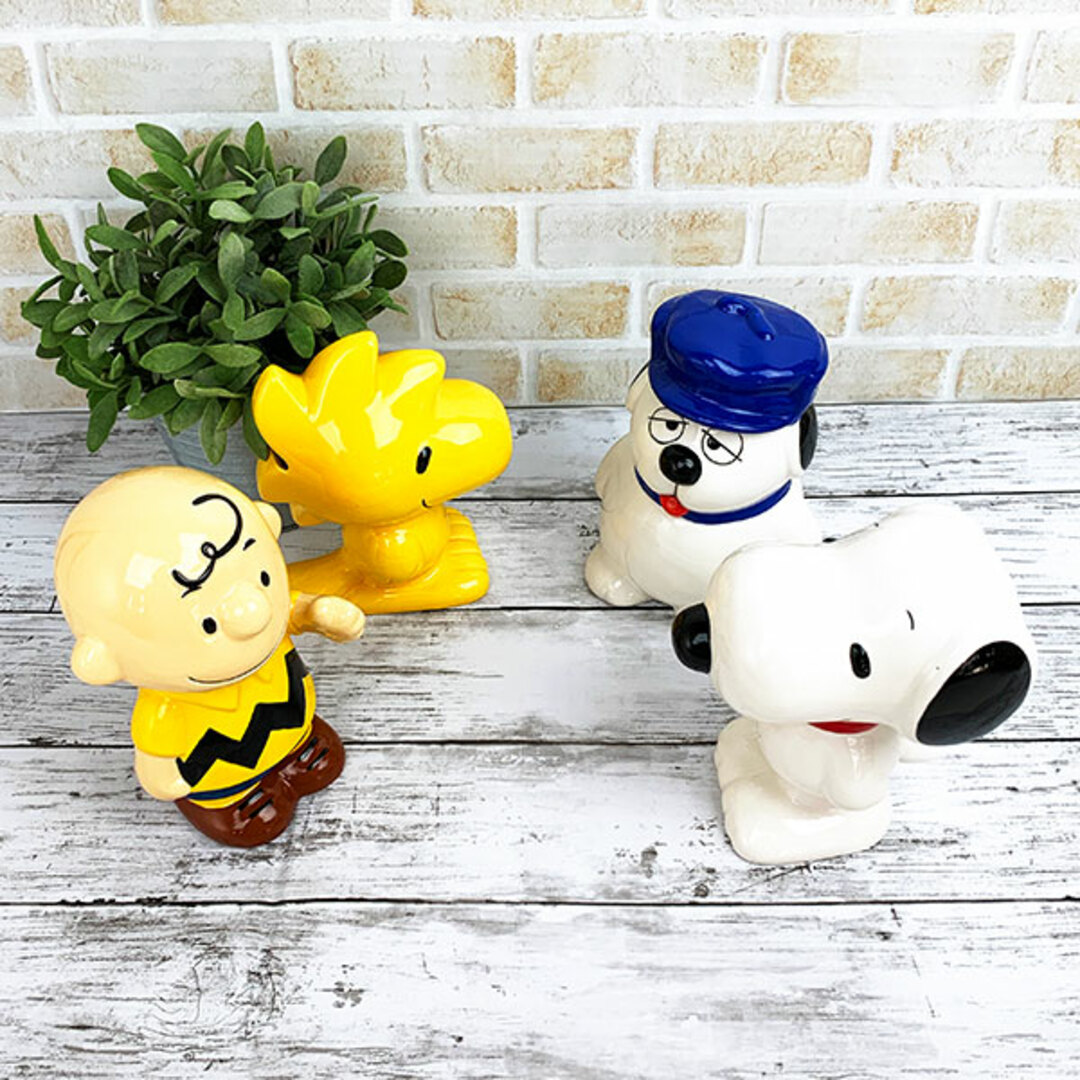 SNOOPY(スヌーピー)のスヌーピー 立体コインバンク 貯金箱　コインバンク グッズ インテリア/住まい/日用品のインテリア小物(置物)の商品写真