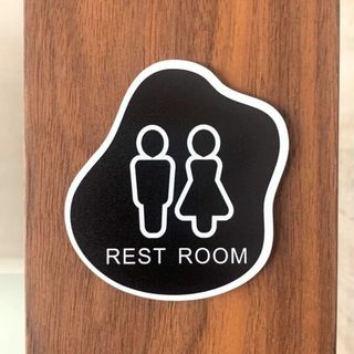 【送料無料】REST ROOMホワイトフレームサインプレート トイレ 室名札(その他)