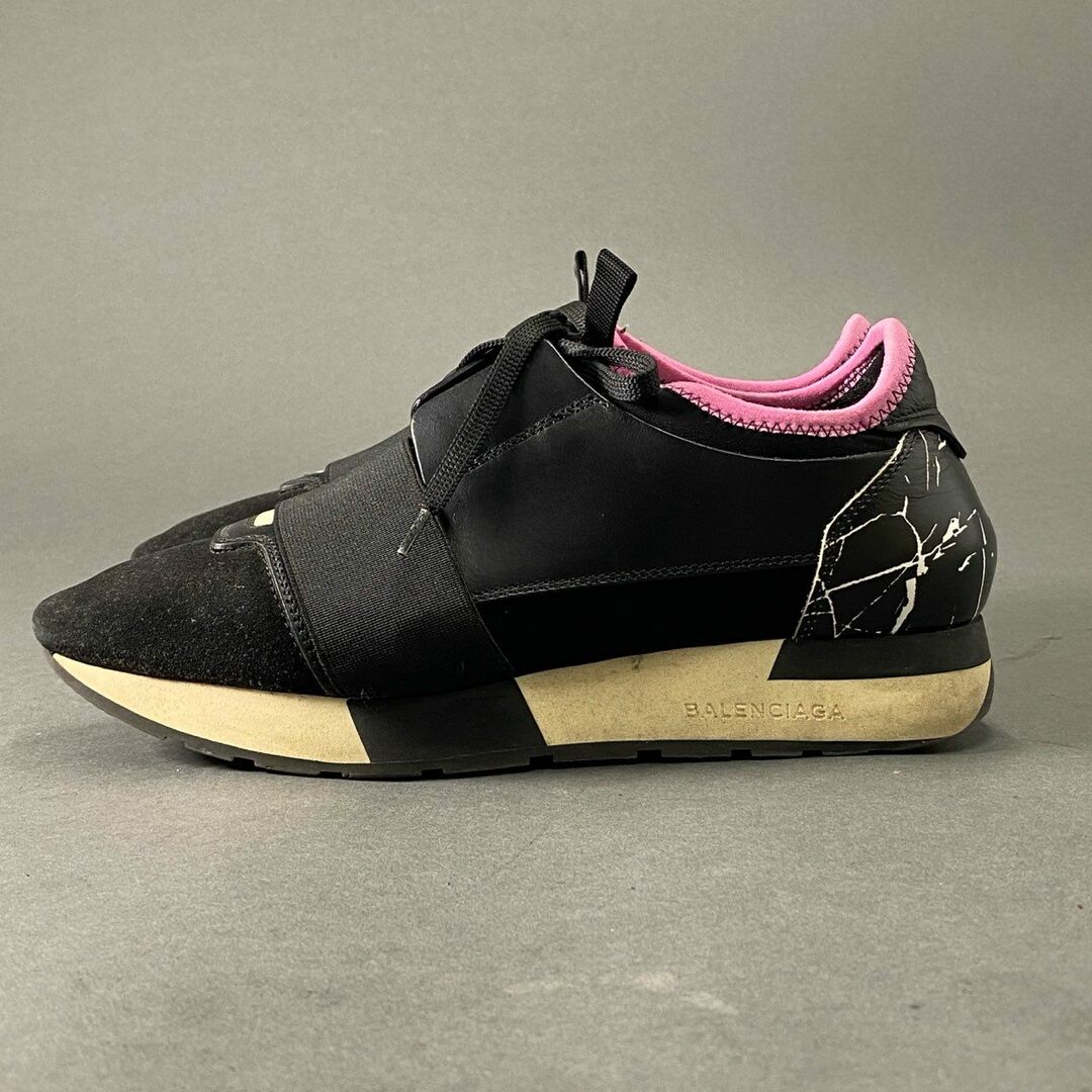 Balenciaga(バレンシアガ)の4c1 BALENCIAGA バレンシアガ イタリア製 RACE RUNNER レースランナー ローカットスニーカー シューズ 37 ブラック レザー スエード MADE IN ITALY レディースの靴/シューズ(スニーカー)の商品写真