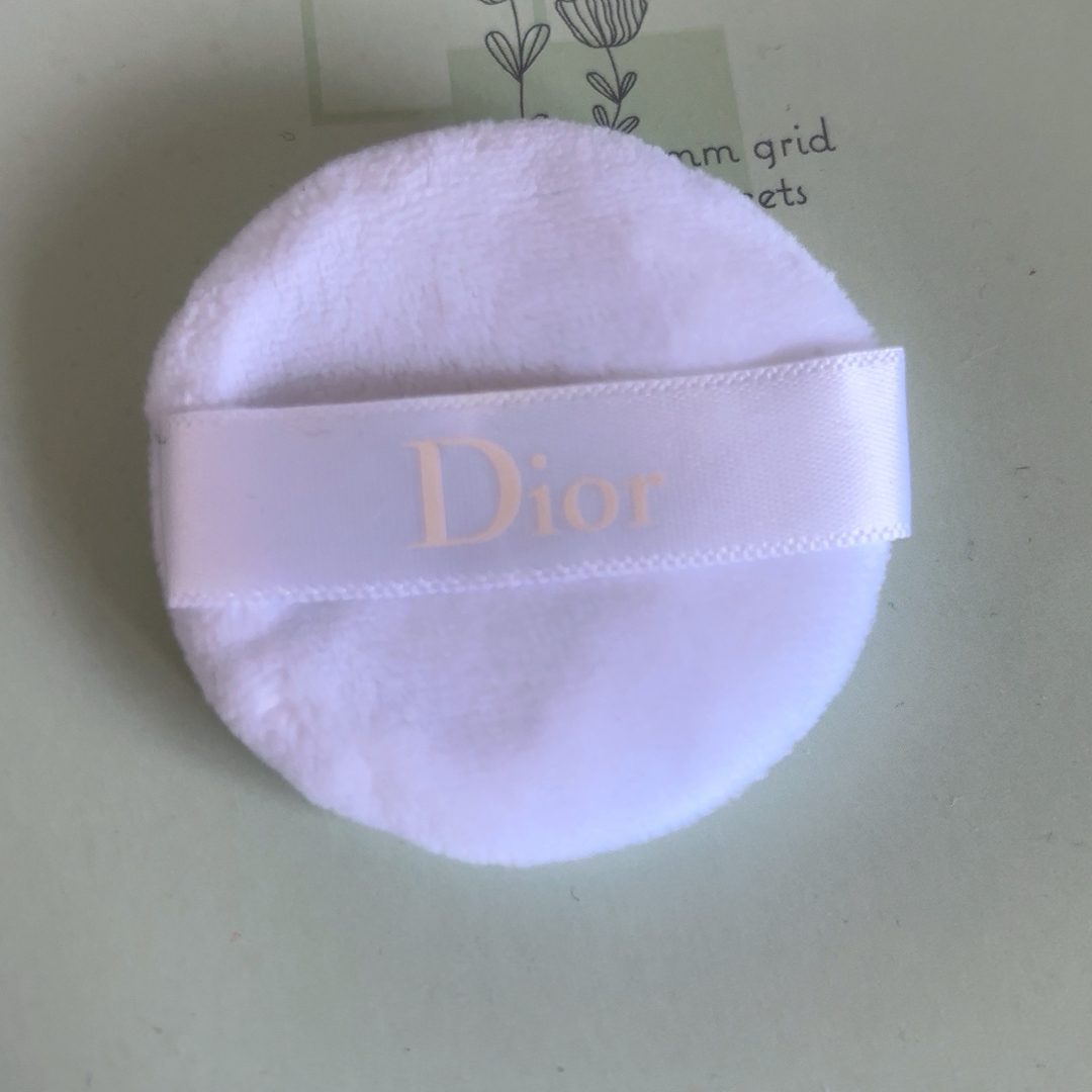 Christian Dior(クリスチャンディオール)のDIOR パウダーパフ コスメ/美容のメイク道具/ケアグッズ(パフ・スポンジ)の商品写真