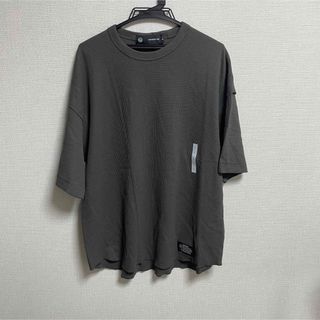 ジーユー(GU)の【新品未使用】ドライワッフルT(5分袖) UNDERCOVER(Tシャツ/カットソー(半袖/袖なし))