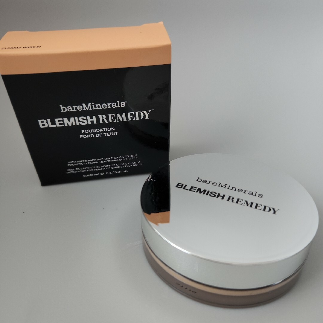 bareMinerals(ベアミネラル)のbare Minerals/ベアミネラル ブレミッシュレメディ ファンデーション コスメ/美容のベースメイク/化粧品(ファンデーション)の商品写真