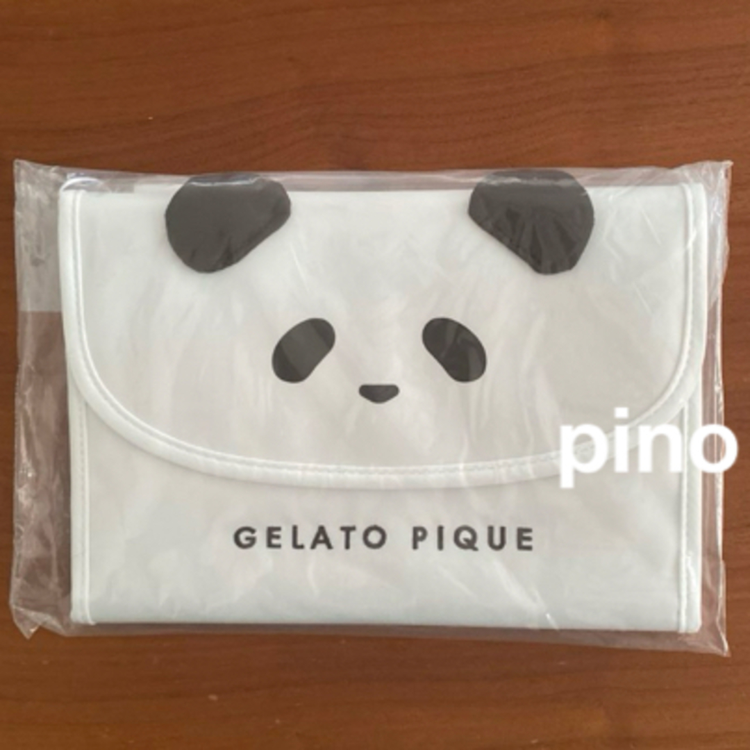 gelato pique(ジェラートピケ)の新品未開封　タグ付　ジェラート ピケ　パンダ母子手帳ケース　Ｍ　オフホワイト キッズ/ベビー/マタニティのマタニティ(母子手帳ケース)の商品写真