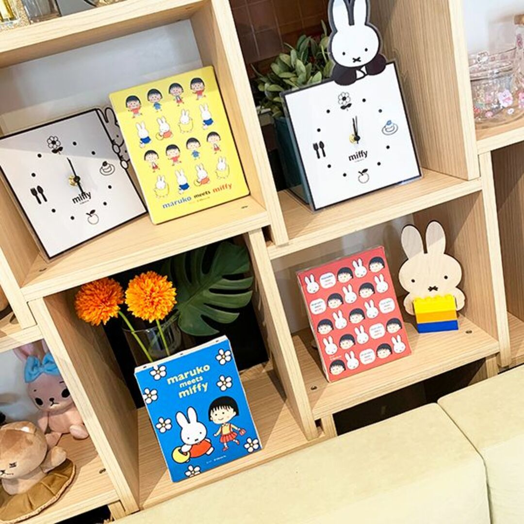 miffy(ミッフィー)の ミッフィー ちびまるこちゃん  ウォールキャンバス ブルー maruko meets miffy(PWD) インテリア/住まい/日用品のインテリア小物(その他)の商品写真