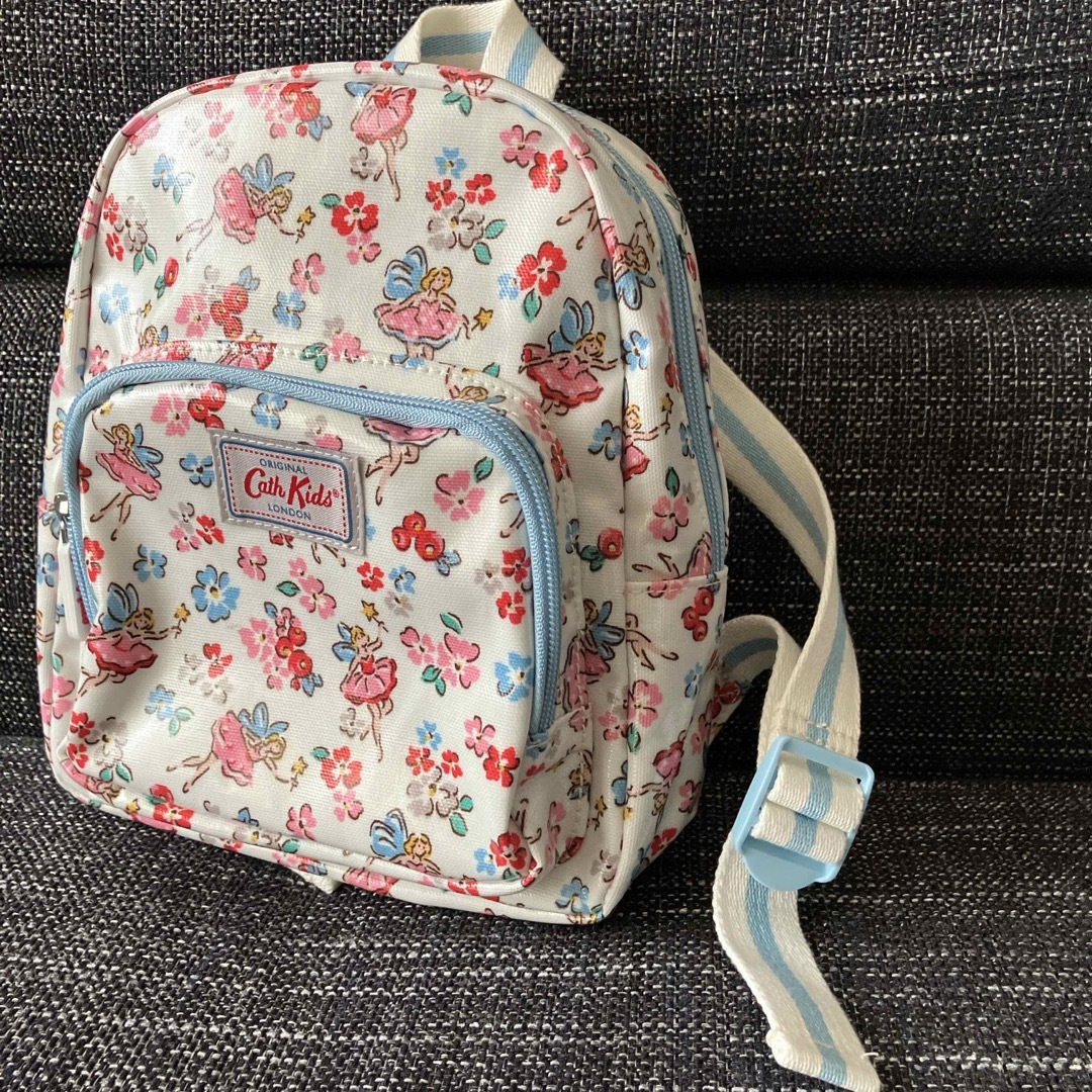 Cath Kidston(キャスキッドソン)の【美品】キャスキッドソン　キッズリュック　女の子 キッズ/ベビー/マタニティのこども用バッグ(リュックサック)の商品写真