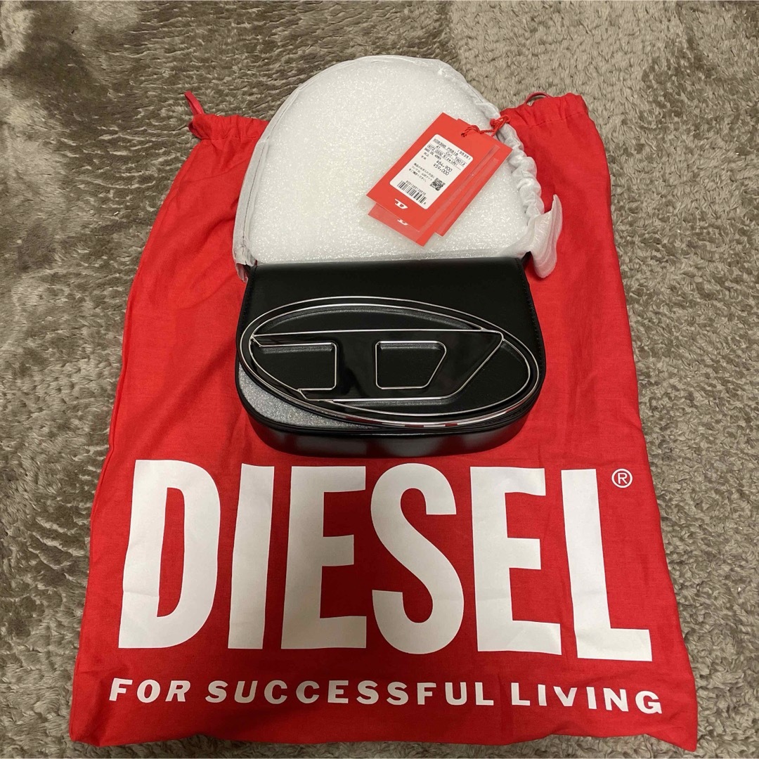 DIESEL(ディーゼル)のDIESEL 1dr レザークロスボディバッグ  ハンドバッグ レディースのバッグ(ショルダーバッグ)の商品写真