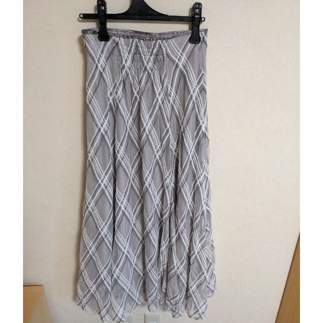 Apuweiser-riche(アプワイザーリッシェ)のアプワイザーリッシェ　モールチェックマチフレアスカート　チェックスカート　刺繍 レディースのスカート(ロングスカート)の商品写真