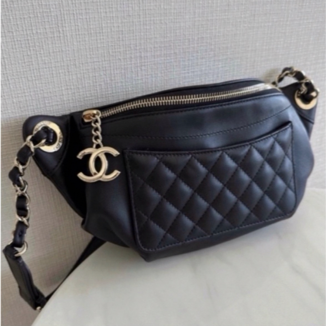 CHANEL(シャネル)のCHANEL シャネル　ボディバッグ　ウエストポーチ　キルティング　ブラック レディースのバッグ(ボディバッグ/ウエストポーチ)の商品写真