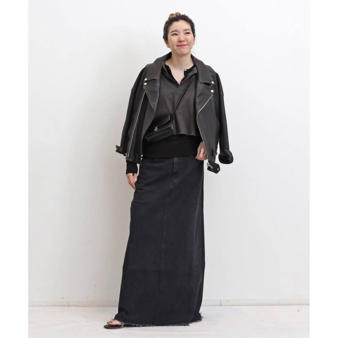 L'Appartement DEUXIEME CLASSE(アパルトモンドゥーズィエムクラス)のアパルトモン 【AGOLDE/エーゴールドイー】 HILLA SKIRT レディースのスカート(ロングスカート)の商品写真