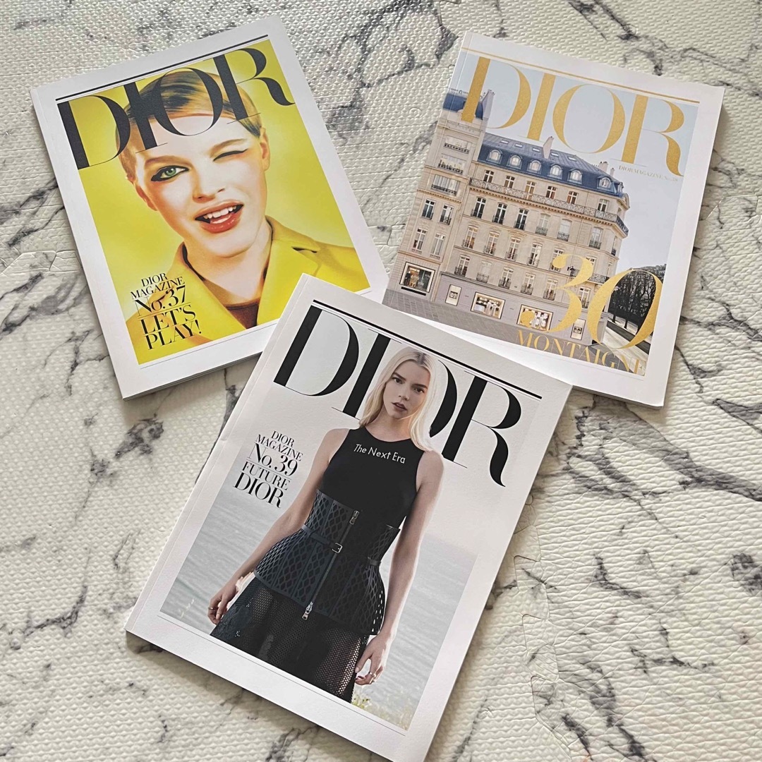 Dior(ディオール)のDIOR magazine インテリア エンタメ/ホビーの本(洋書)の商品写真