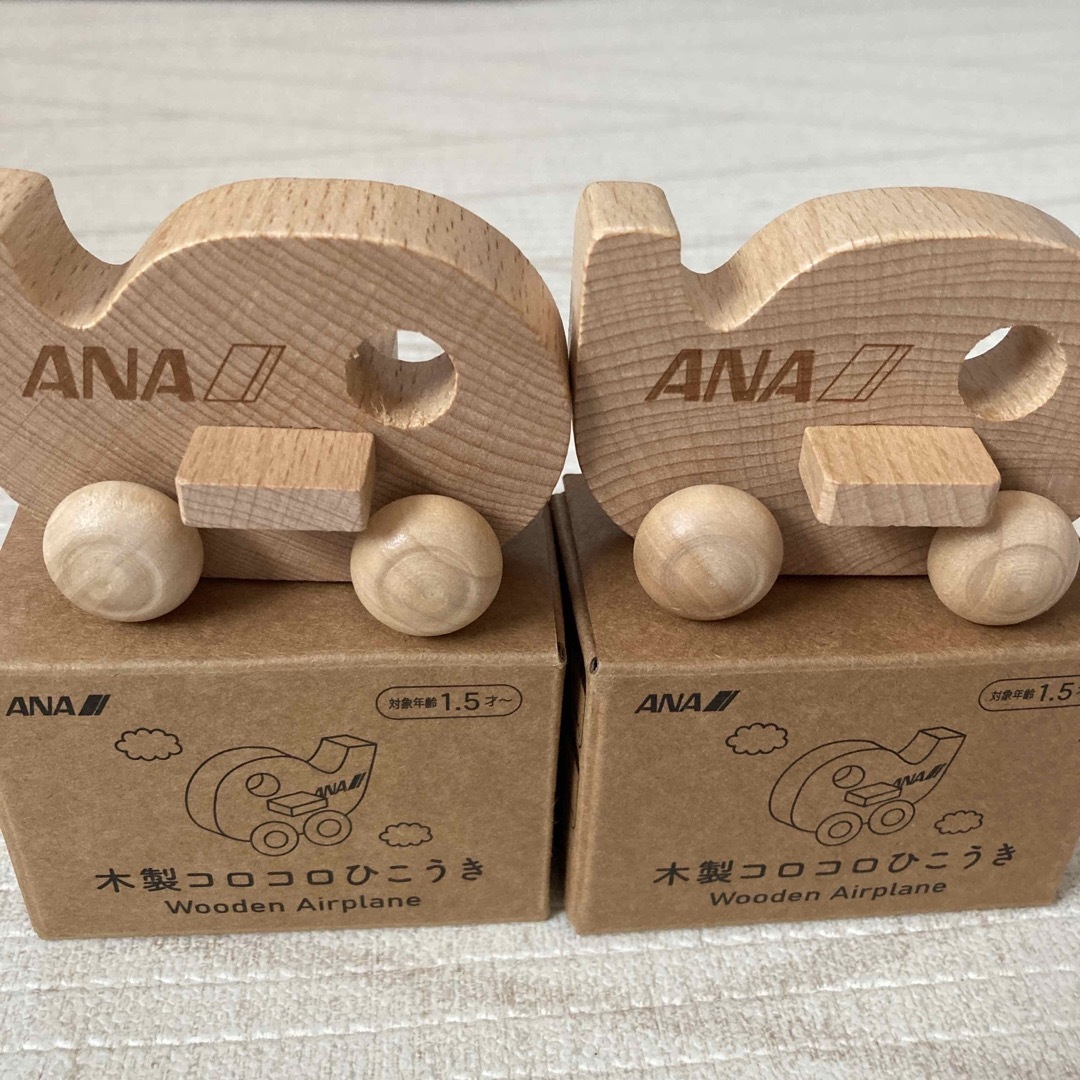 ANA(全日本空輸)(エーエヌエー(ゼンニッポンクウユ))のANA    木製コロコロ飛行機　セット エンタメ/ホビーのテーブルゲーム/ホビー(航空機)の商品写真